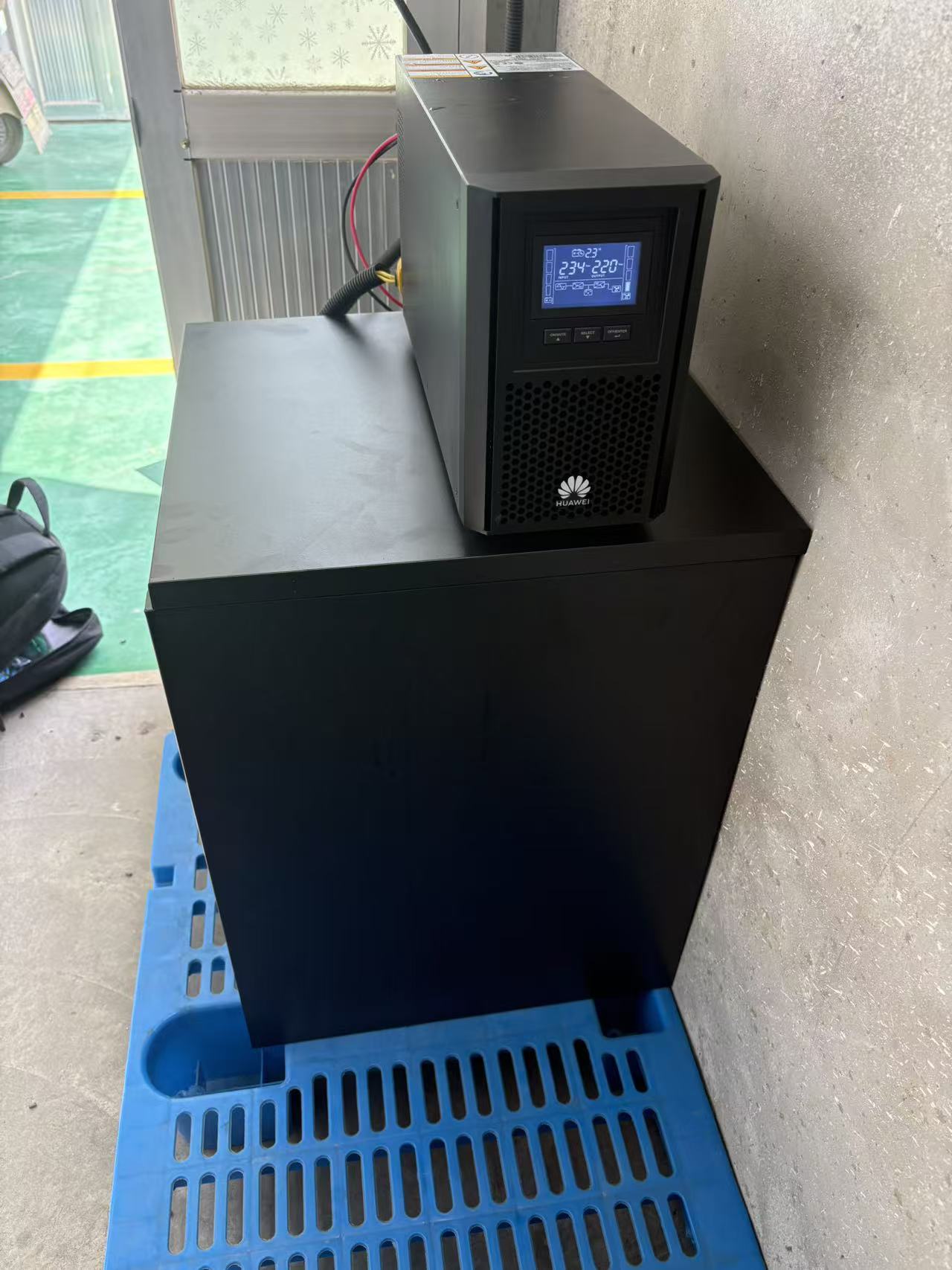 华为UPS2000-A-3KTTS可以用在门禁上使用吗?